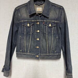 Levi’s Classic Denim Trucker Jacket Women’s Medium Blue Wash
